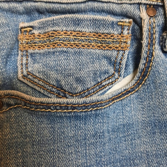 Vintage Levi's 515 Capri Faded and Whiskering Blue Jean 32" x 22" - Picture 6 of 11